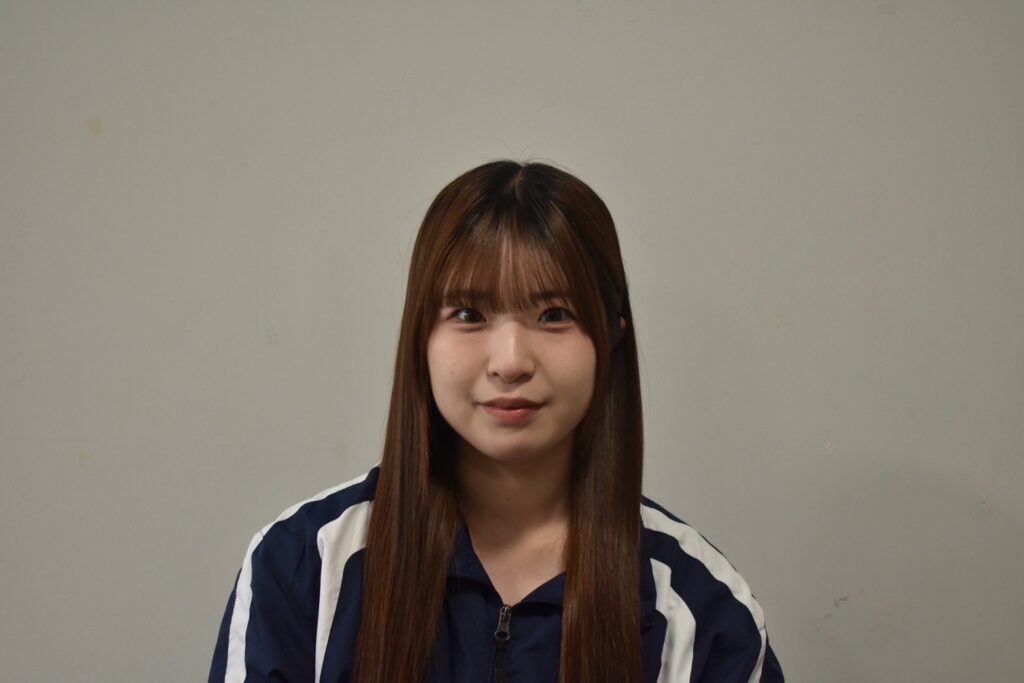 泉彩花